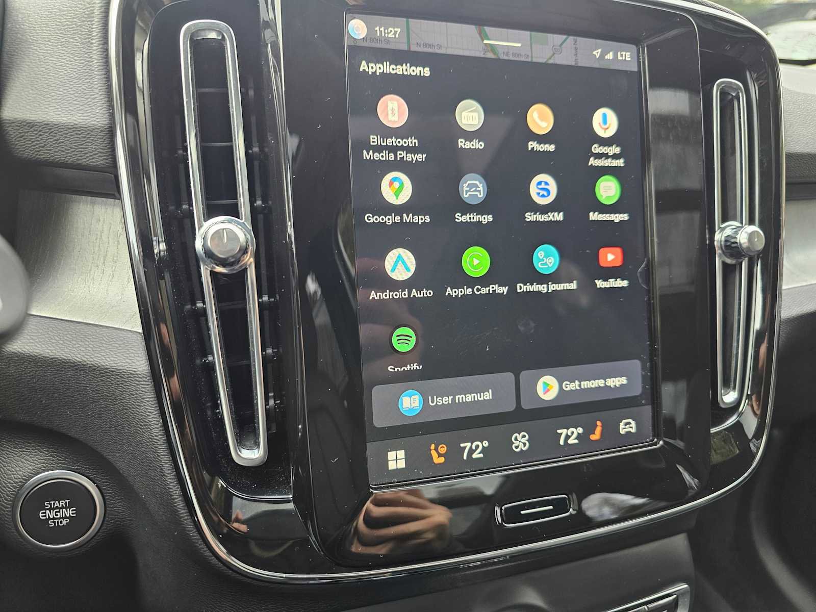 Certified 2025 Volvo XC40 B5 Plus w/ Protection Package Premier image 31