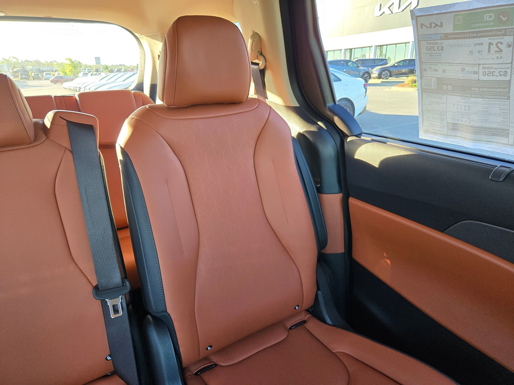 New 2026 Kia Carnival EX FWD image 14