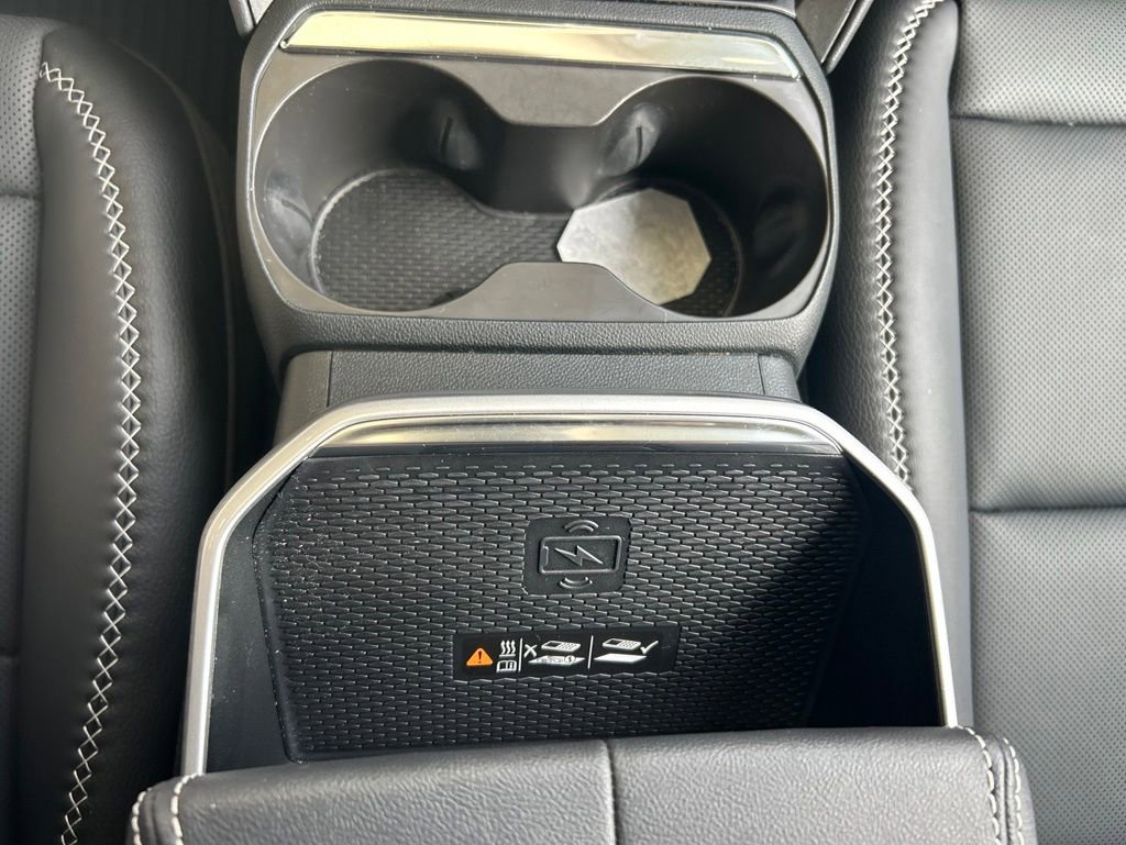 Used 2026 GMC Terrain Denali w/ LPO, Floor Liner Package AWD/4WD image 18