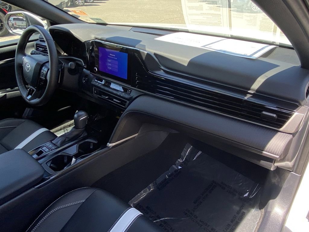 Certified 2025 Toyota Camry SE FWD image 17