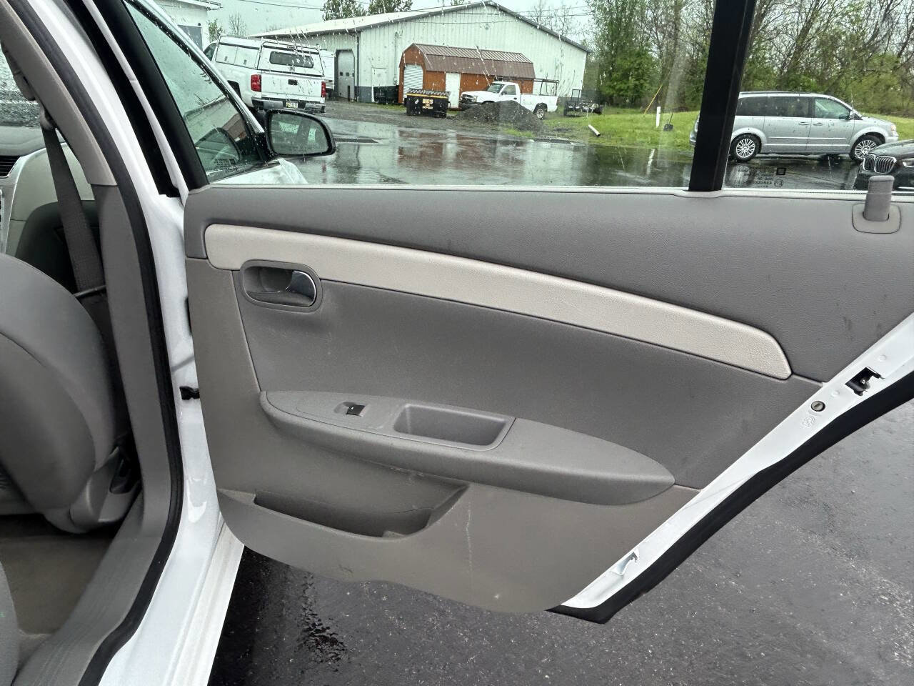 Used 2010 Chevrolet Malibu LS FWD image 13