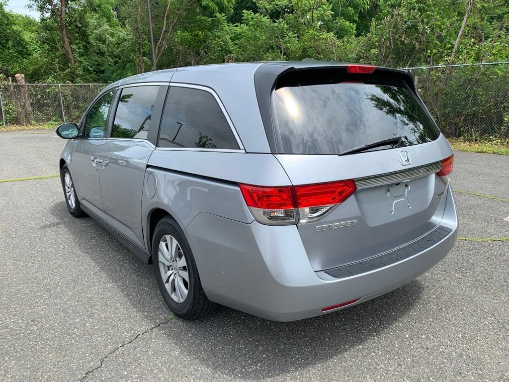Used 2016 Honda Odyssey SE image 4