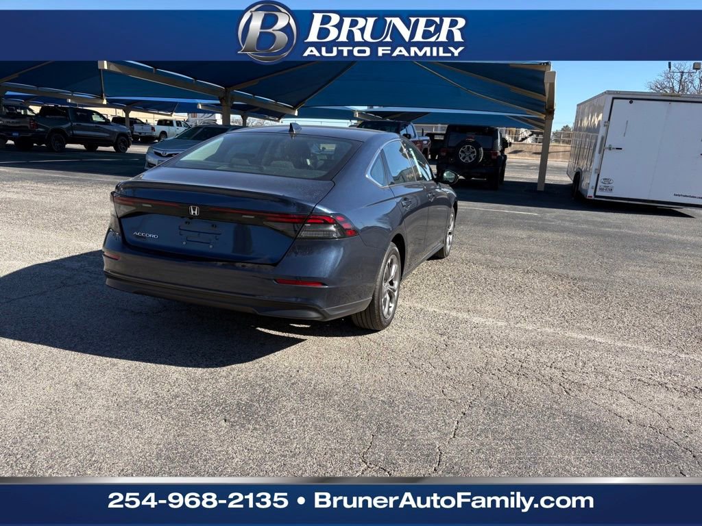 Used 2023 Honda Accord EX image 3