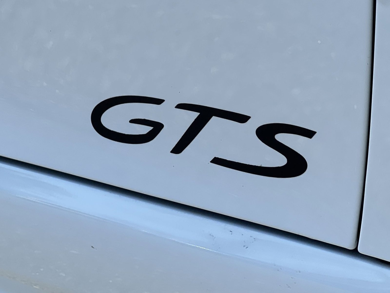 Used 2018 Porsche 718 Cayman S RWD image 27