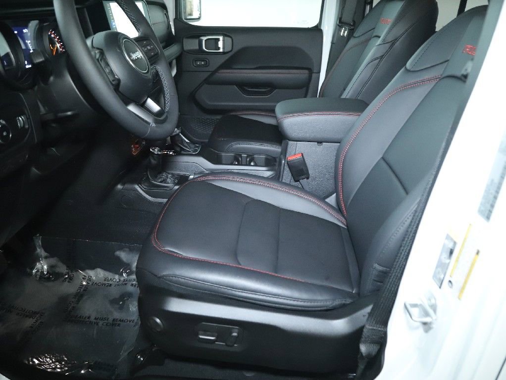 Used 2026 Jeep Wrangler Unlimited Rubicon w/ Technology Group AWD/4WD image 17