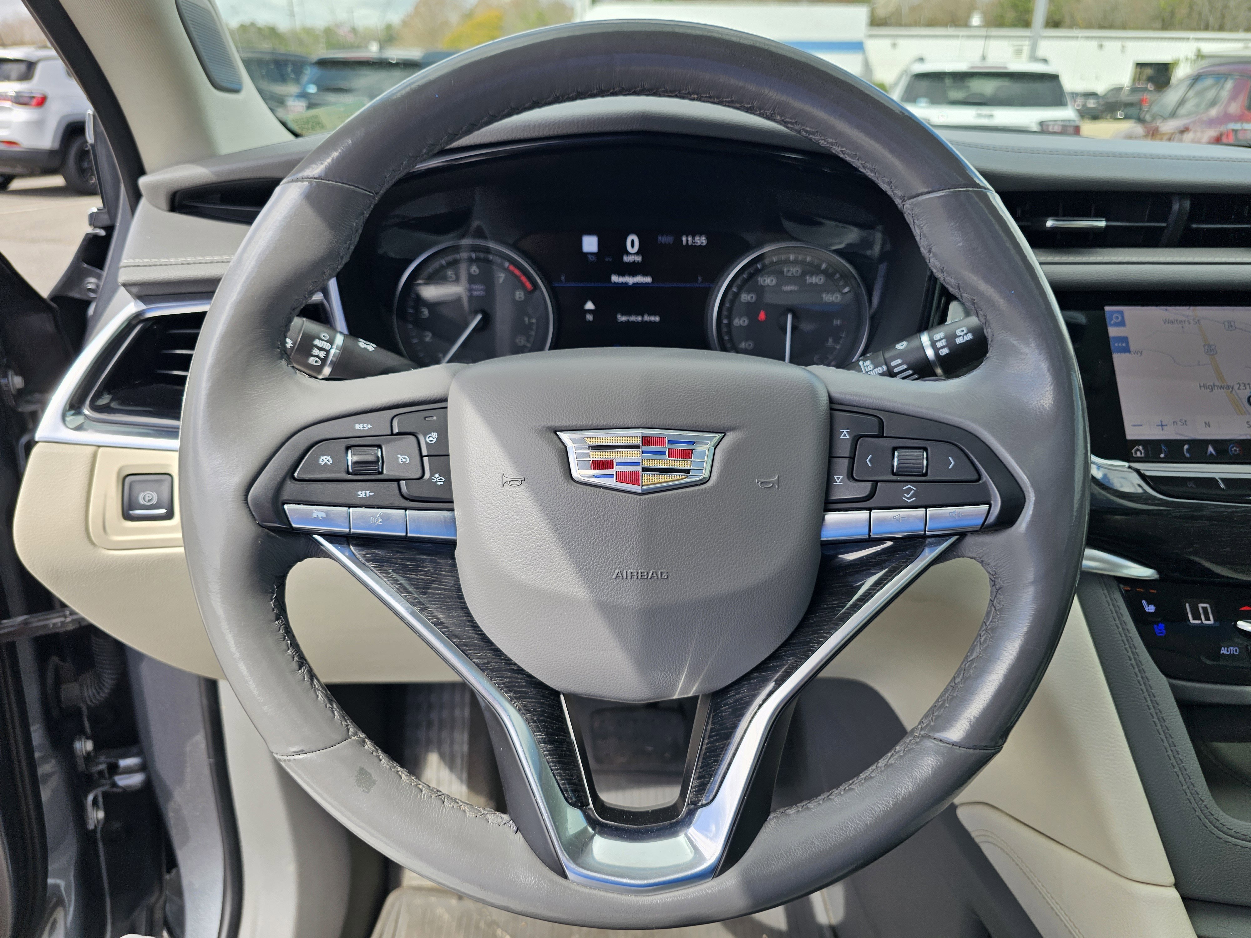 Used 2022 Cadillac XT6 Premium Luxury w/ Technology Package image 18