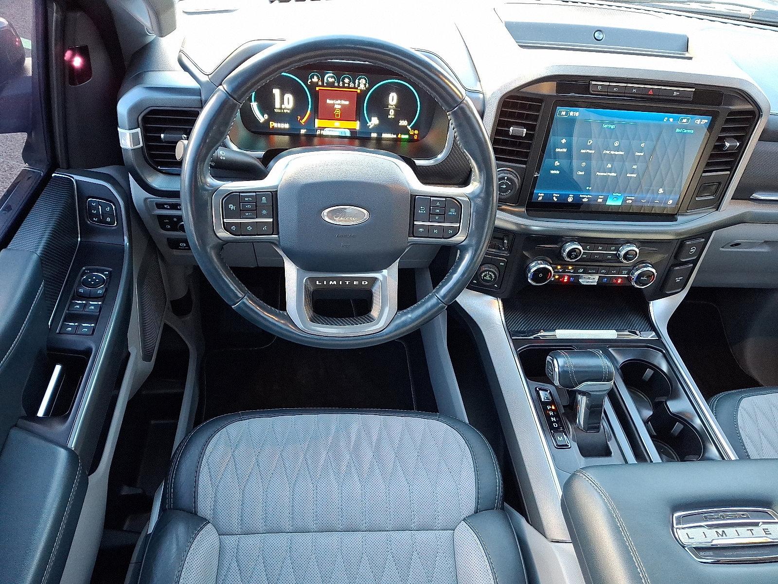 Used 2022 Ford F150 Limited image 12