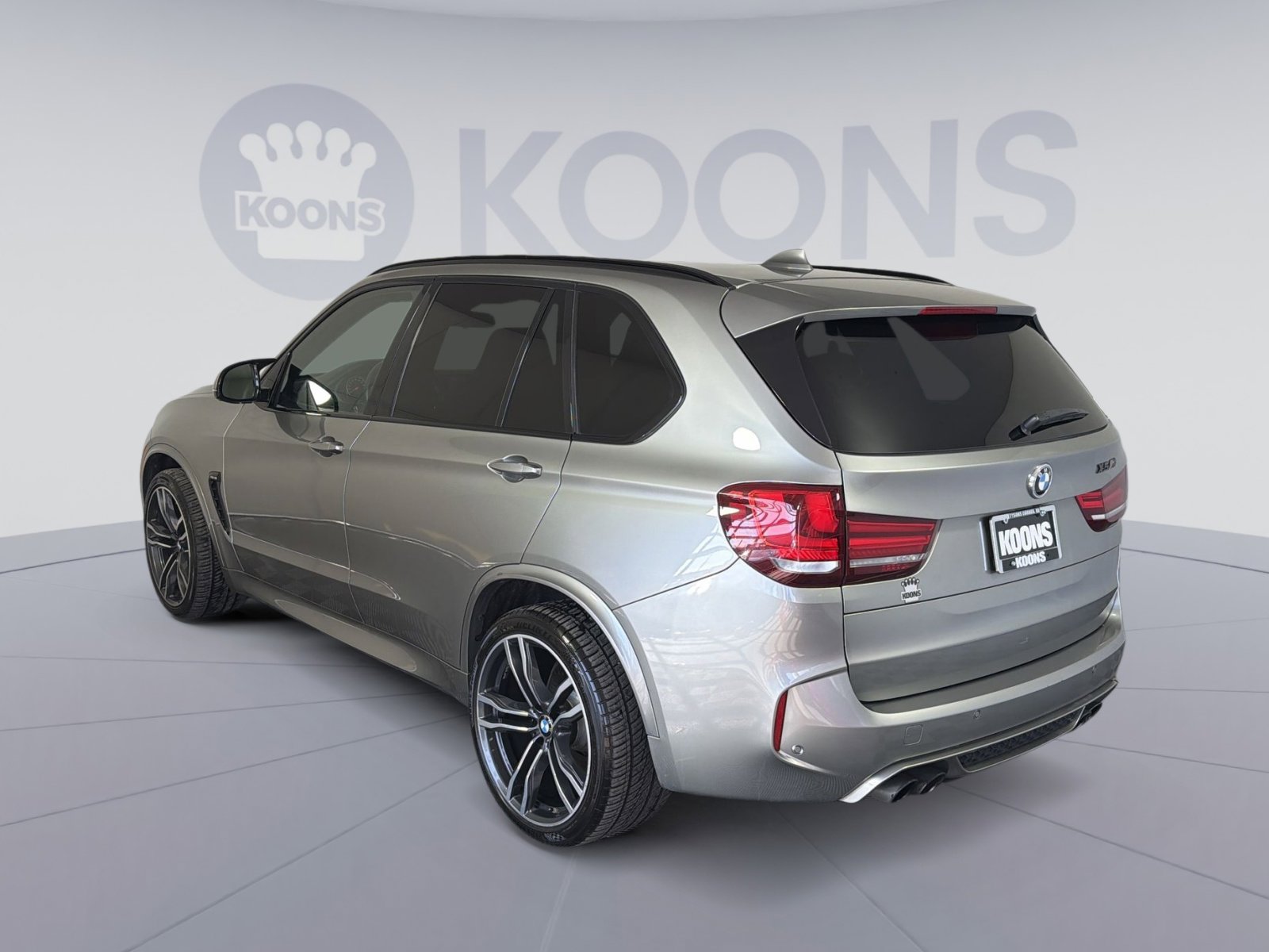 Used 2018 BMW X5 M Base image 4