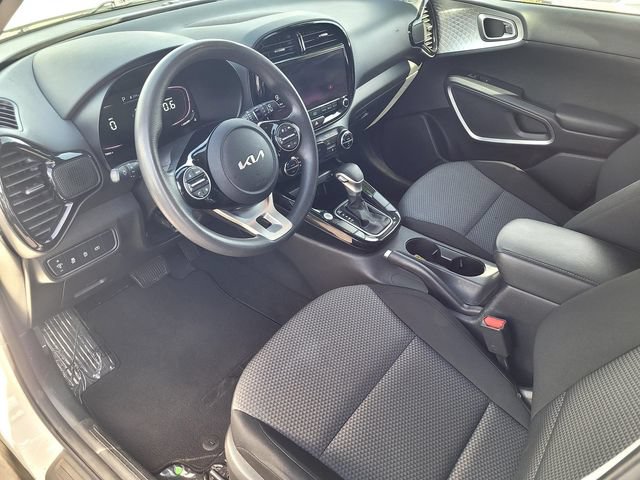 Used 2023 Kia Soul S FWD image 10