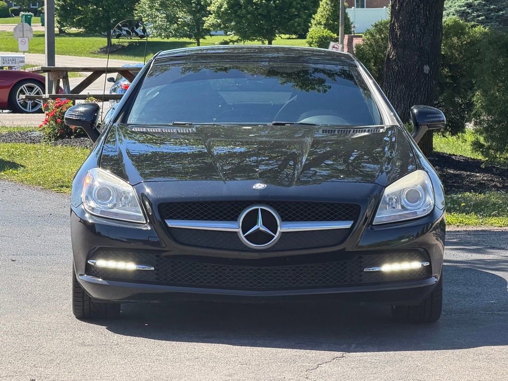 Used 2013 Mercedes-Benz SLK 250 image 2