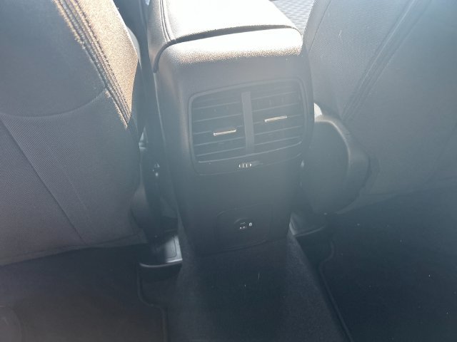 Used 2022 Ford Escape SE w/ Cold Weather Package AWD/4WD image 15