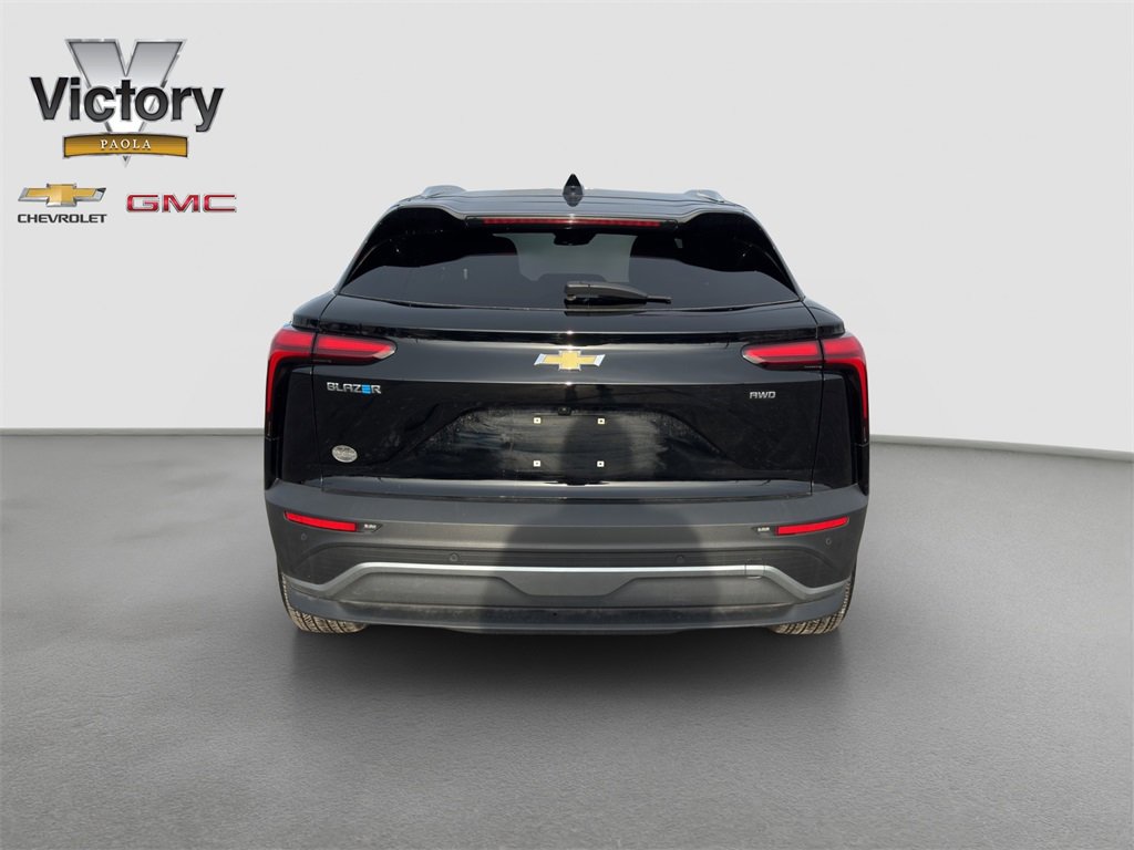 Used 2024 Chevrolet Blazer EV LT image 5