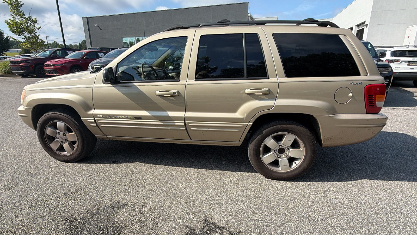 Used 2001 Jeep Grand Cherokee Limited AWD/4WD image 11