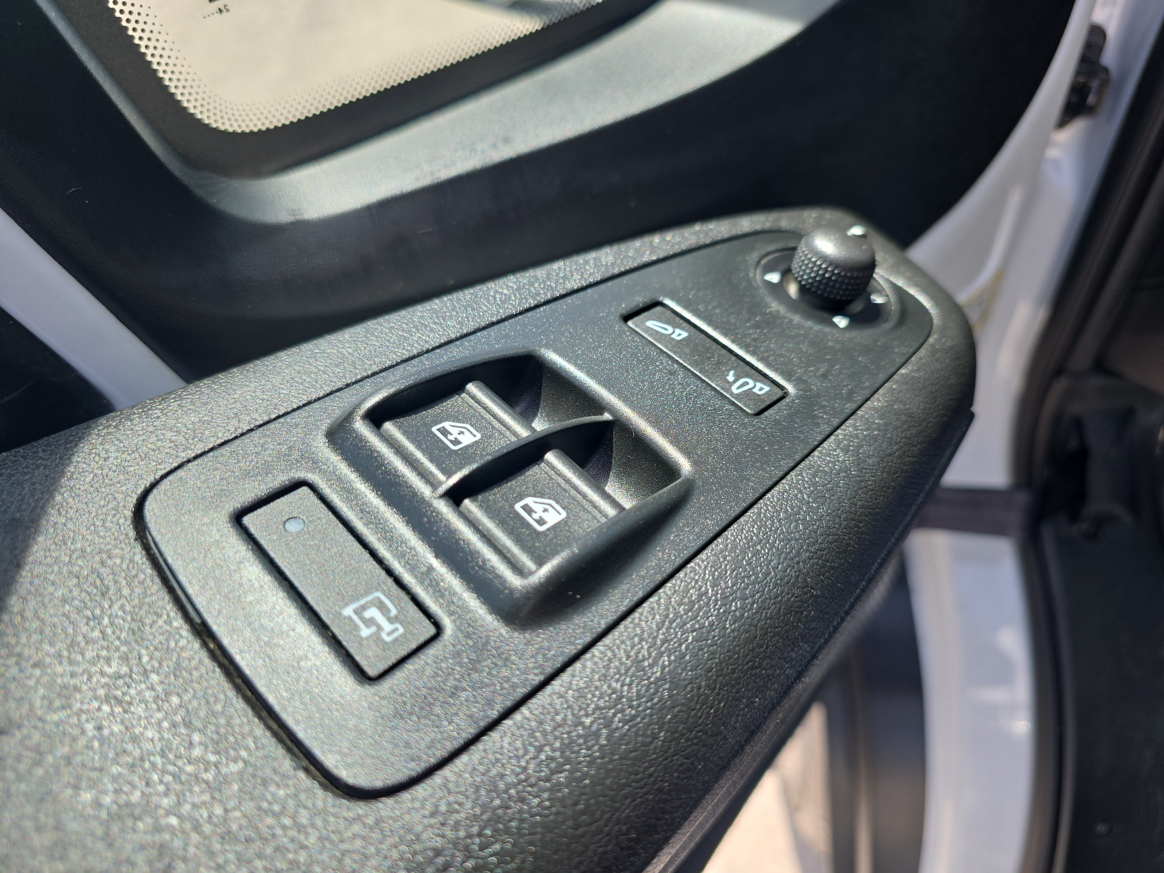 Used 2025 RAM ProMaster 2500 w/ Convenience Group FWD image 23