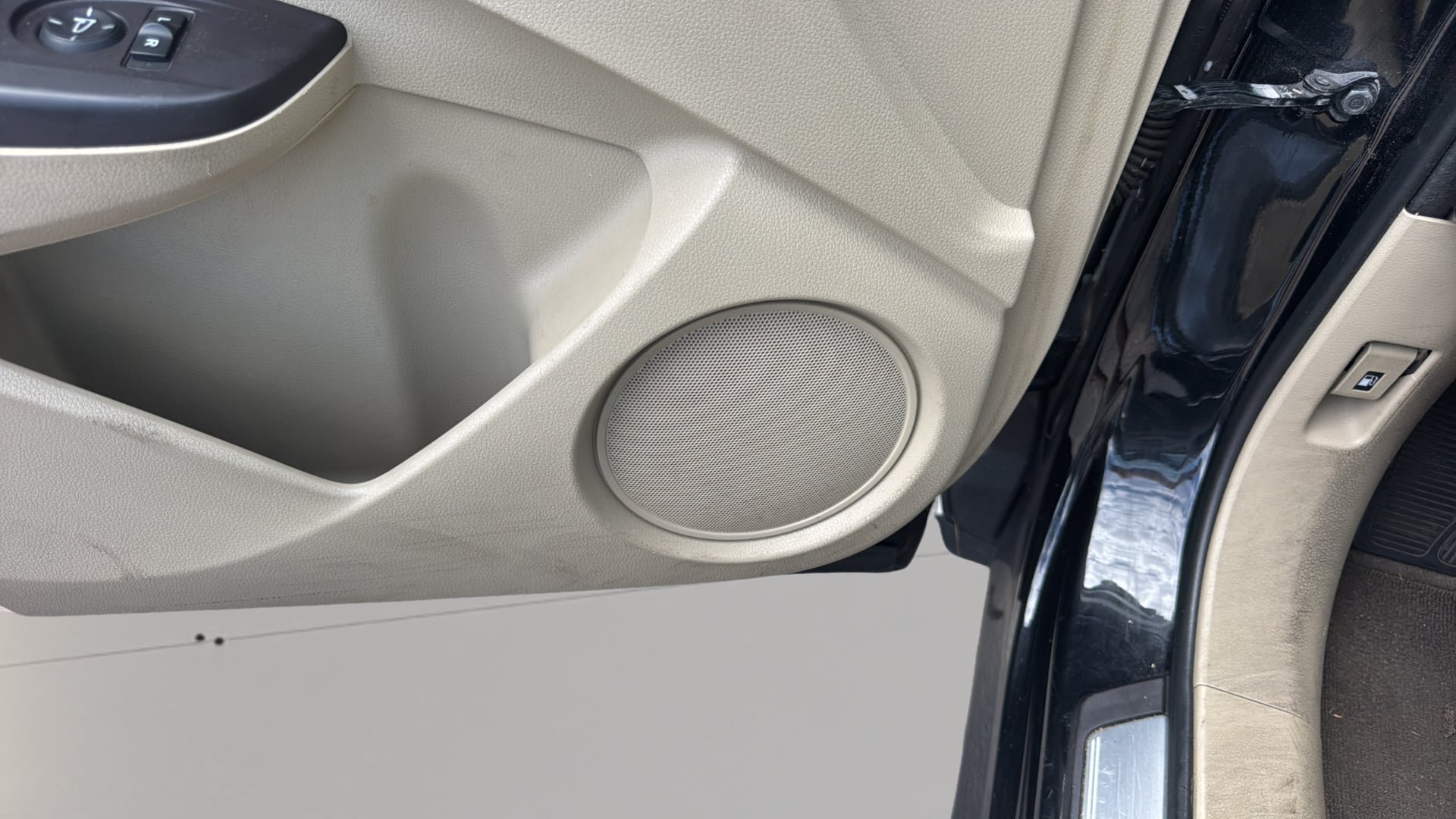 Used 2016 Acura RDX w/ Technology Package AWD/4WD image 21