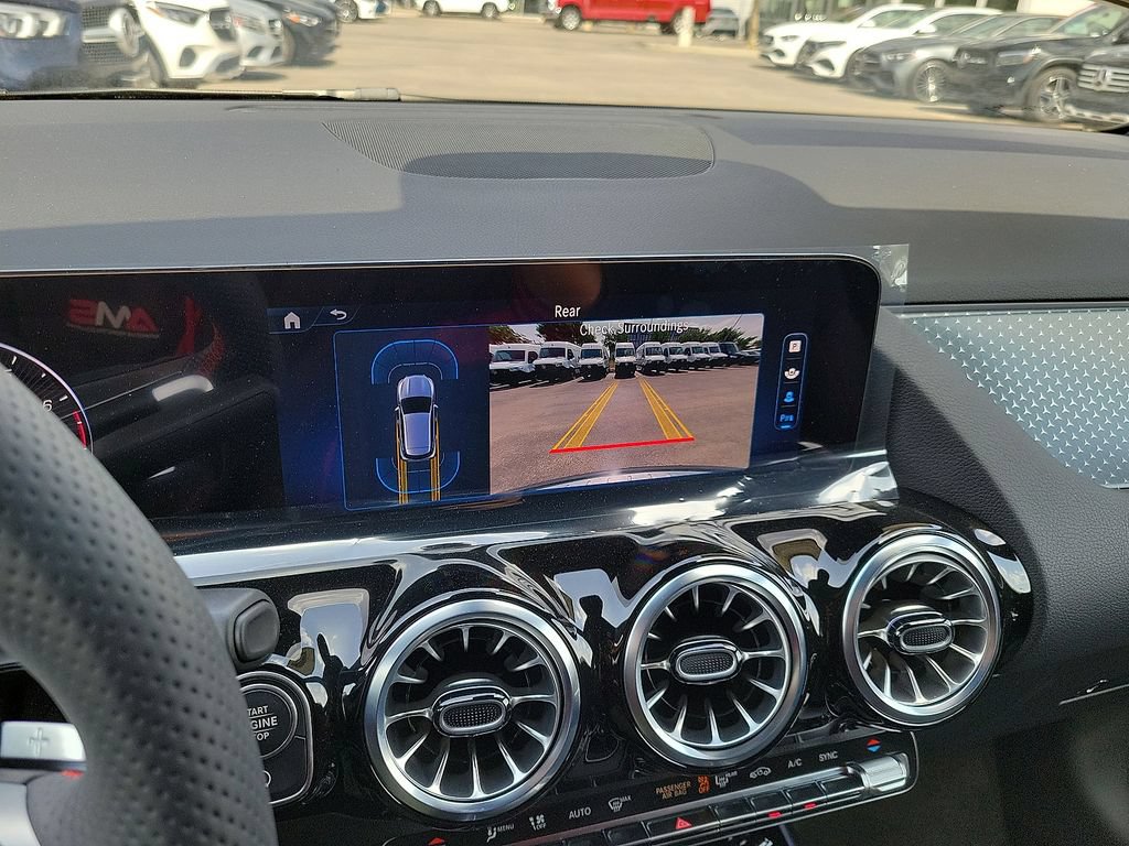 New 2025 Mercedes-Benz GLA 250 4MATIC image 18