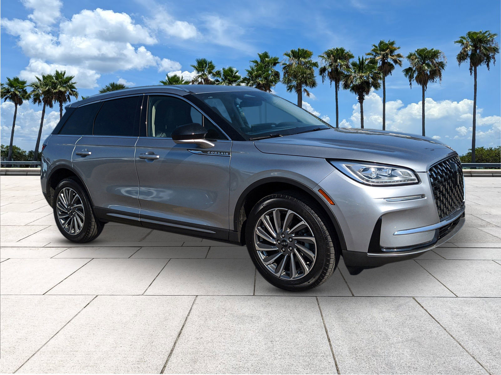 Used 2024 Lincoln Corsair Reserve image 2