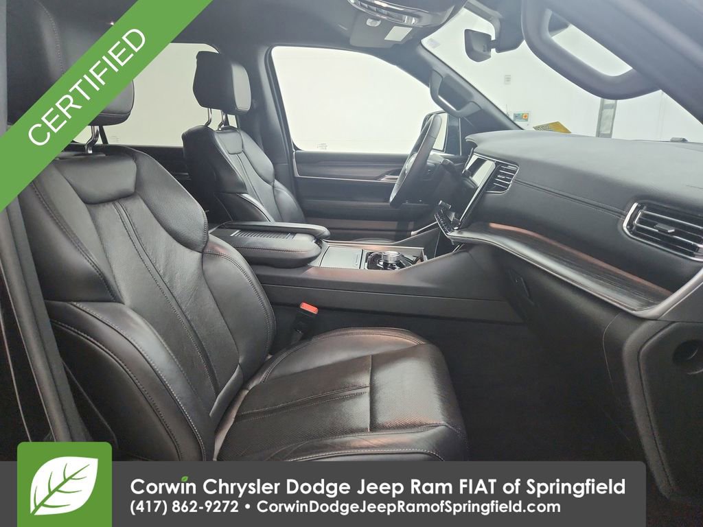 Certified 2024 Jeep Wagoneer L Series II image 26