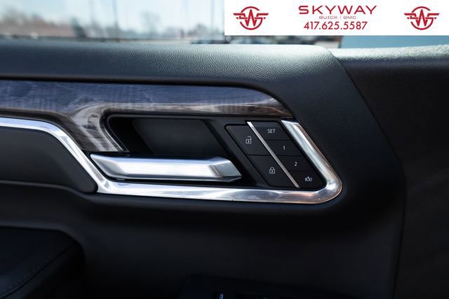 Used 2024 Chevrolet Silverado 1500 LTZ w/ Technology Package image 21