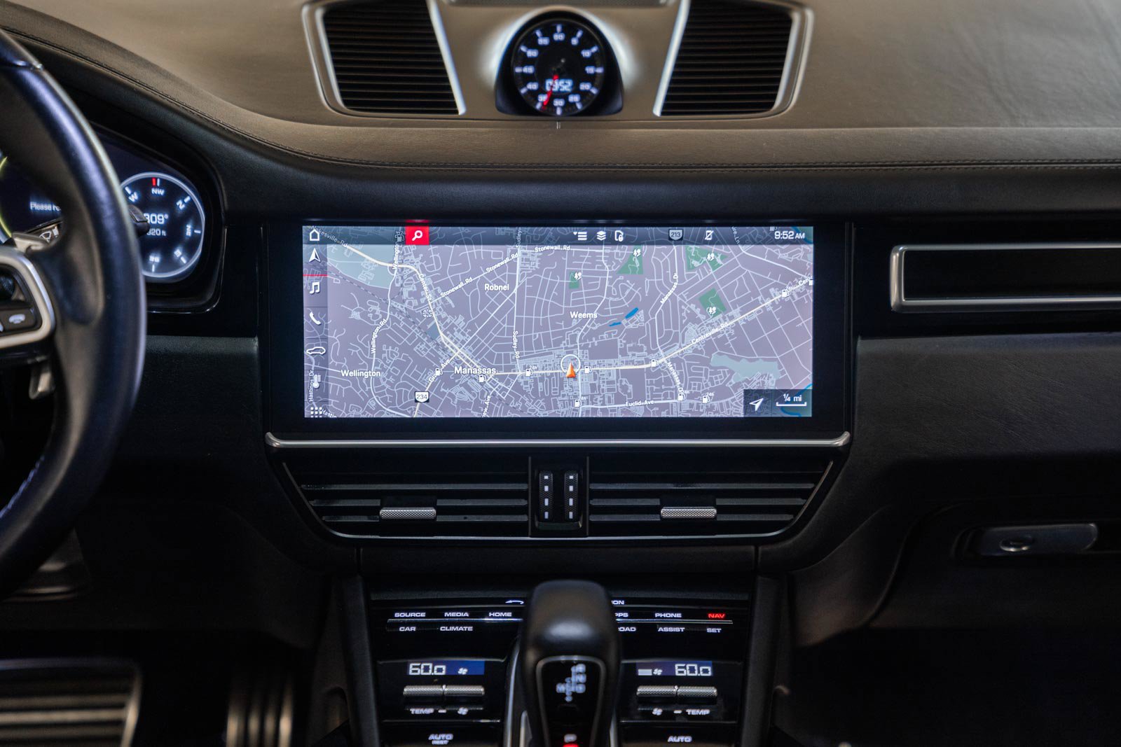 Used 2021 Porsche Cayenne GTS AWD/4WD image 26