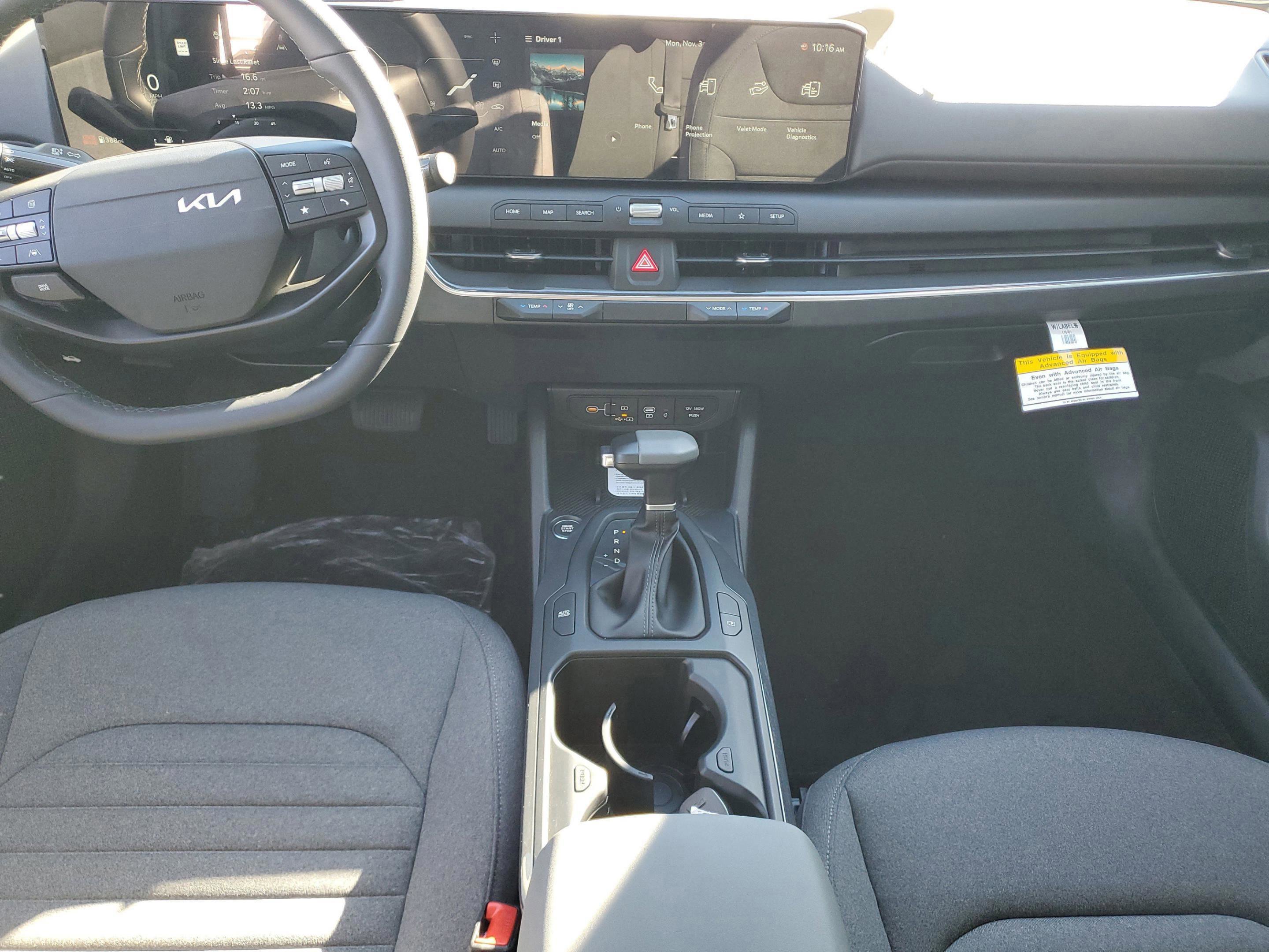 New 2025 Kia K4 EX image 28