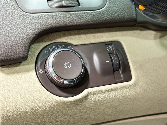 Used 2016 Buick Regal image 12