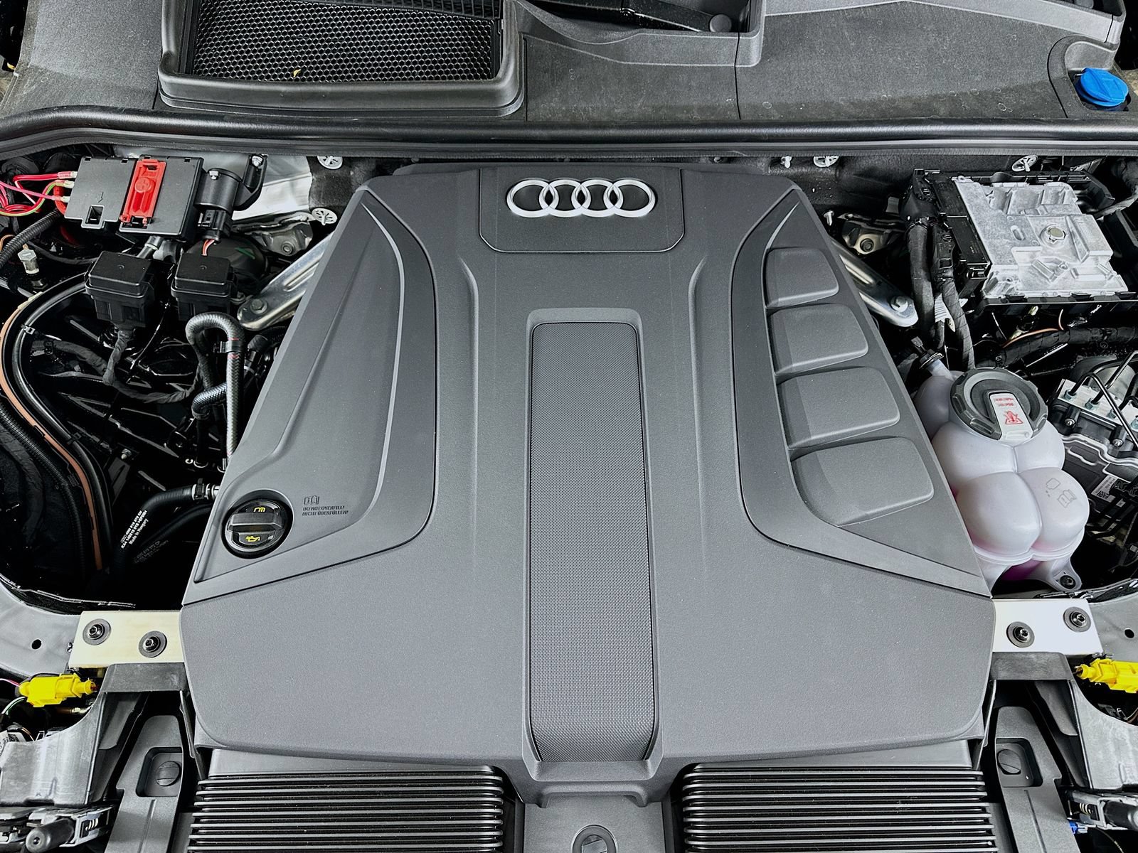 New 2026 Audi Q7 2.0T Premium AWD/4WD image 13