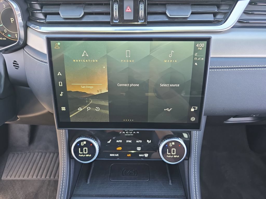 Certified 2025 Jaguar F-PACE R-Dynamic S AWD/4WD image 20