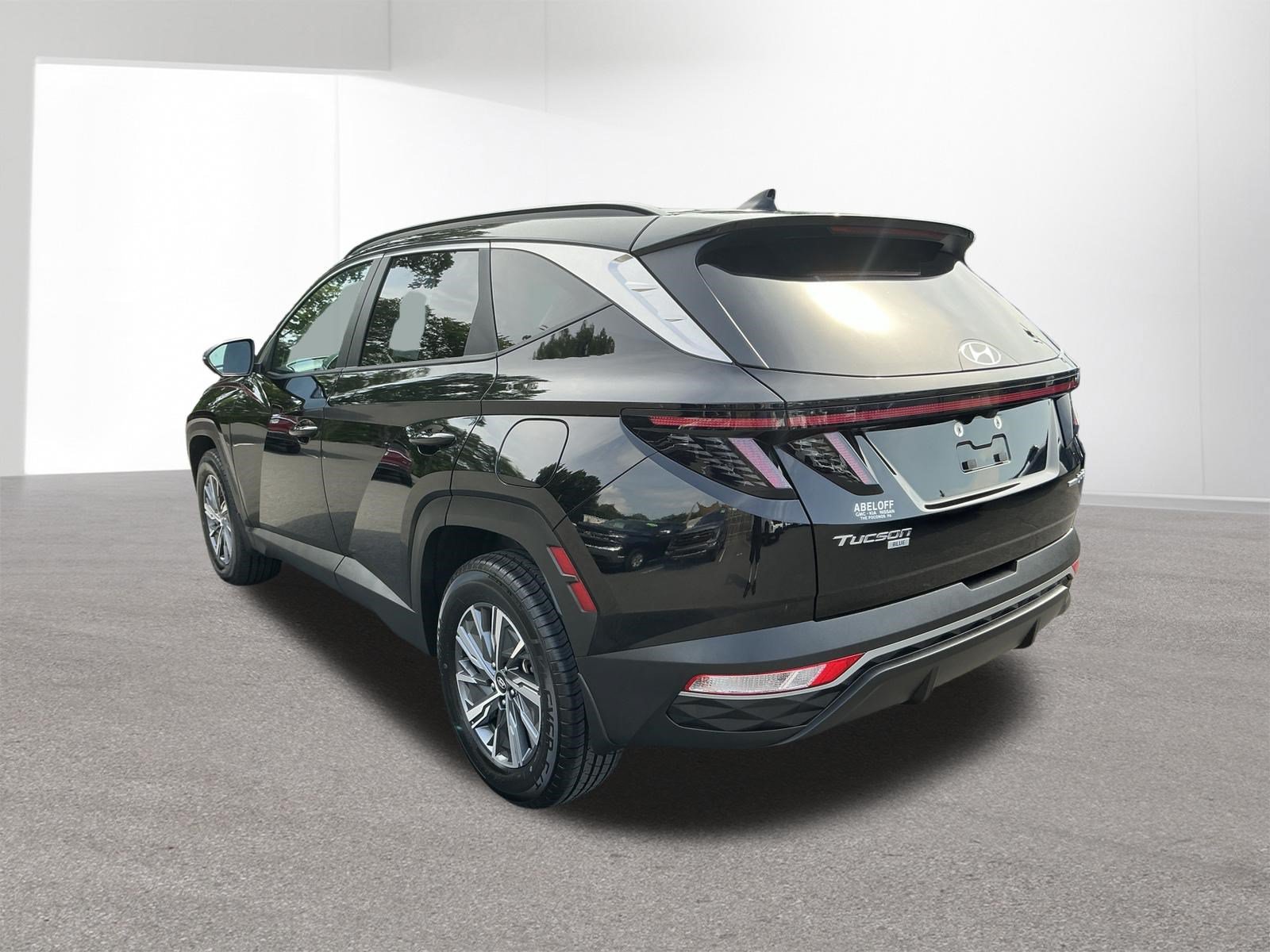 Used 2023 Hyundai Tucson Blue AWD/4WD image 5