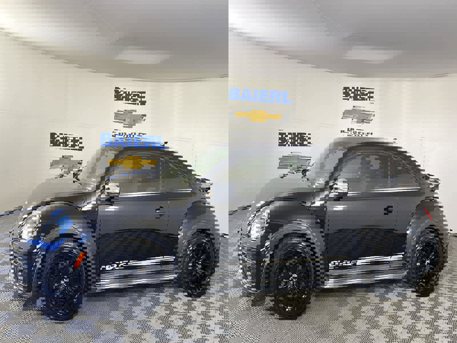 Used 2016 Volkswagen Beetle 1.8T Dune image 2