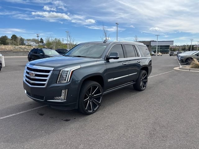 Used 2019 Cadillac Escalade Premium Luxury image 7