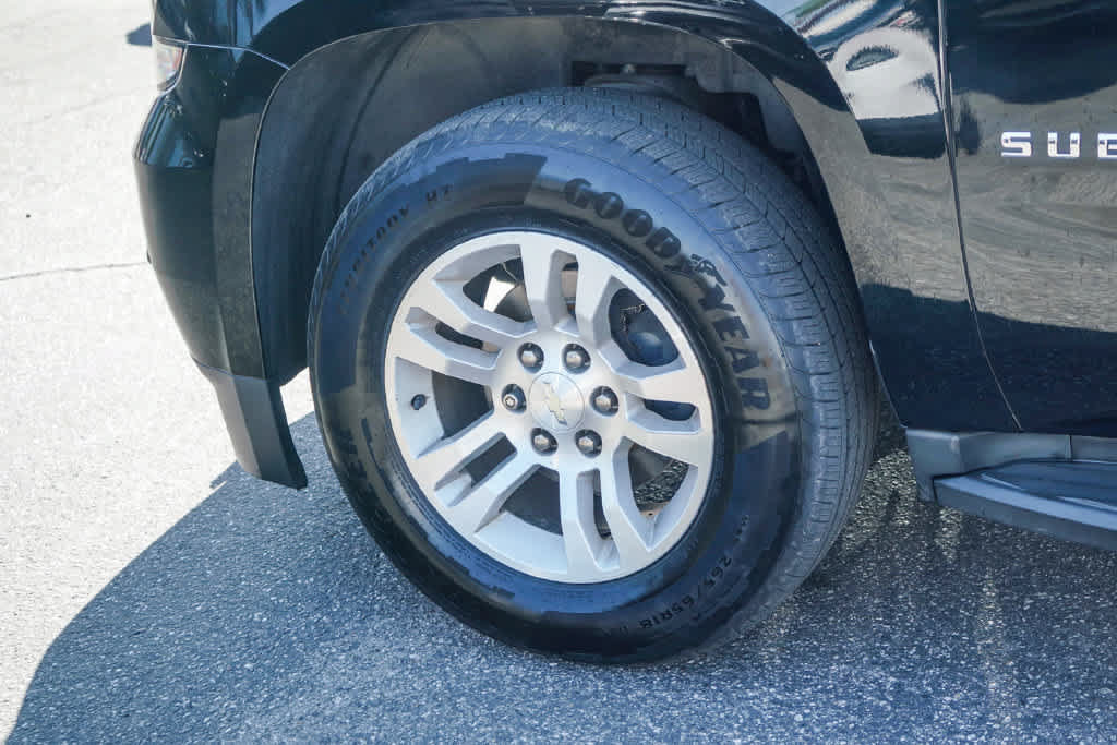 Used 2015 Chevrolet Suburban LT AWD/4WD image 9
