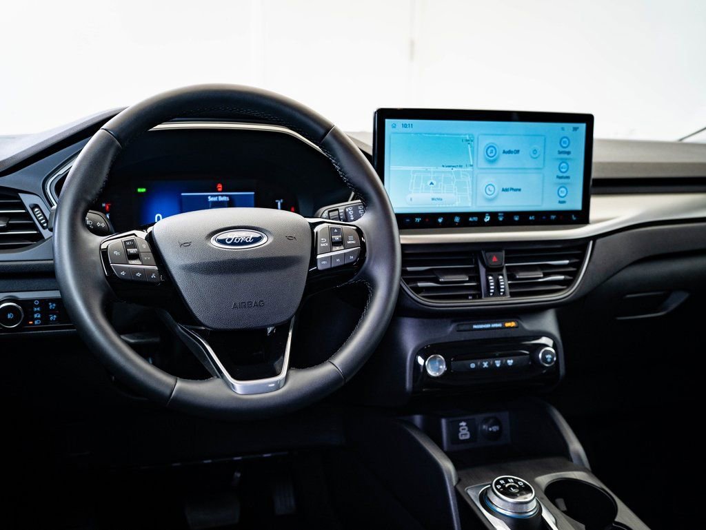 Used 2024 Ford Escape SE image 4