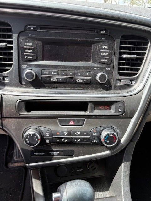 Used 2014 Kia Optima LX FWD image 13