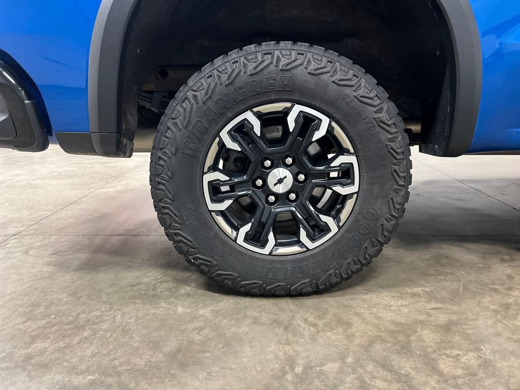 Certified 2022 Chevrolet Silverado 1500 ZR2 w/ Technology Package AWD/4WD image 10