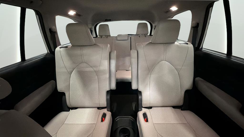 Used 2024 Toyota Grand Highlander XLE image 24