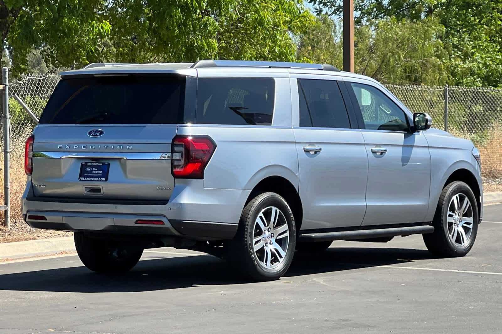 Used 2024 Ford Expedition Max Limited image 2