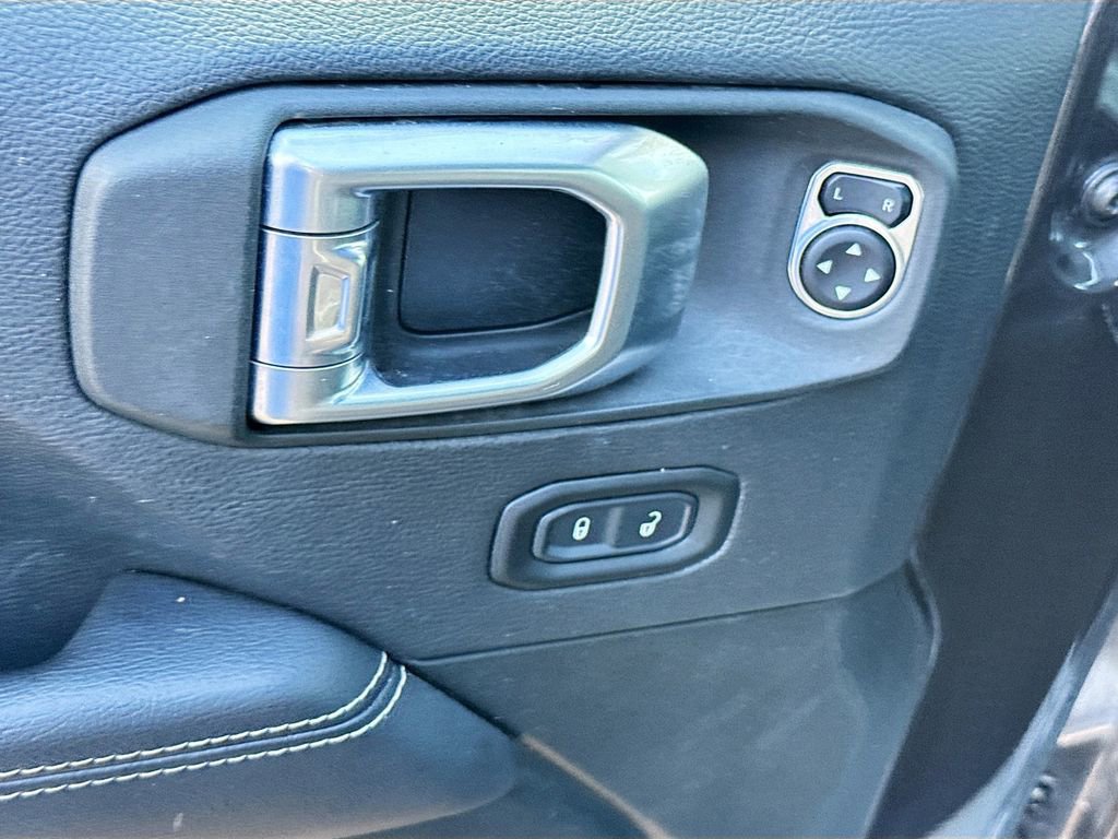 Used 2021 Jeep Wrangler Unlimited Sahara w/ Cold Weather Group image 19
