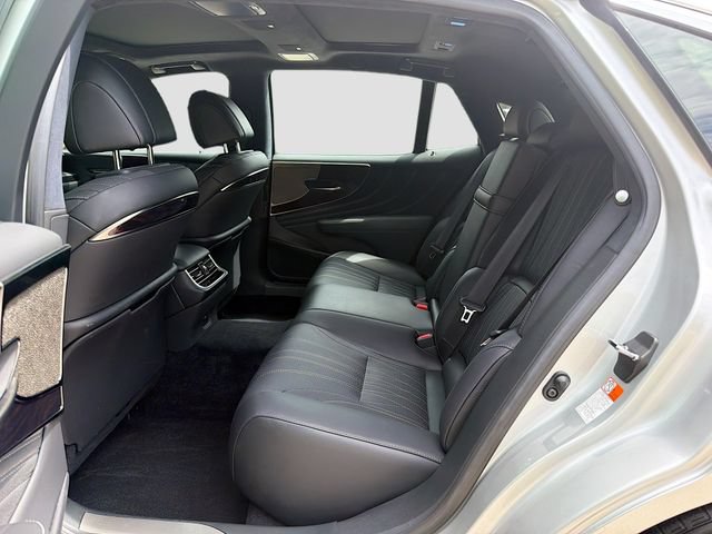 Used 2024 Lexus LS 500 w/ Interior Upgrade Package RWD image 20
