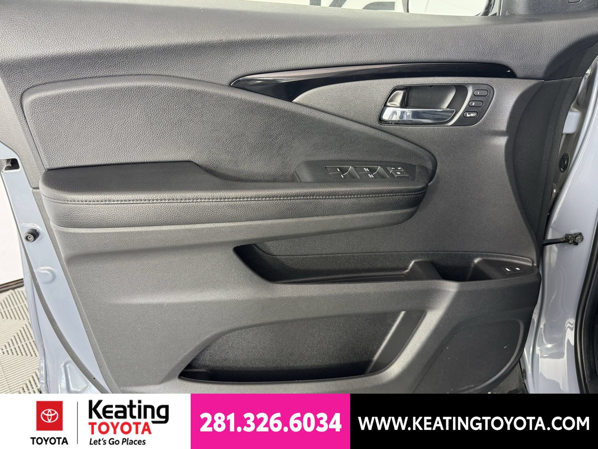 Used 2022 Honda Pilot Touring image 11