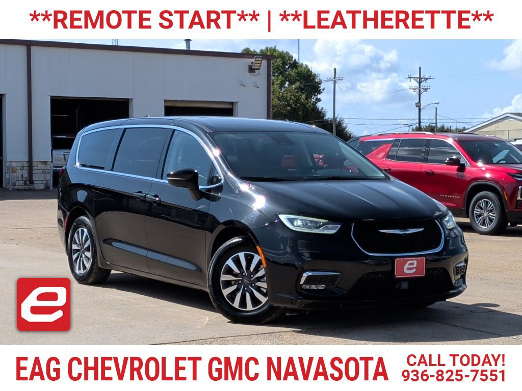 Used 2023 Chrysler Pacifica Touring-L FWD 360° Tour