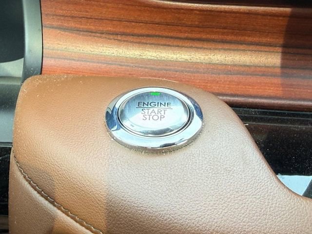 Used 2023 Lincoln Aviator Reserve w/ Elements Package Plus image 18