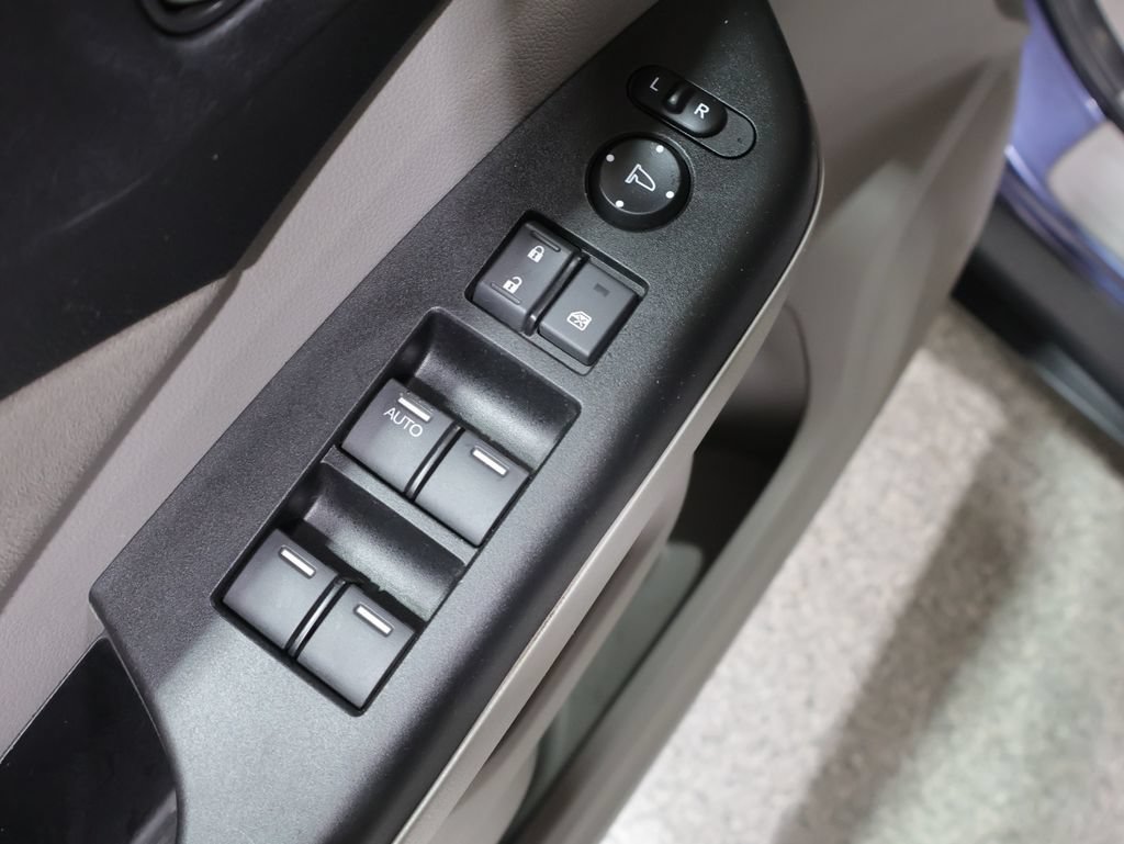 Used 2012 Honda CR-V EX image 14