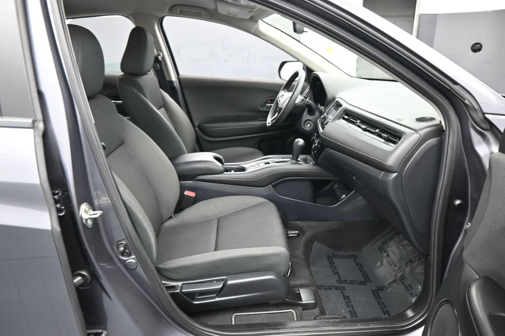 Used 2020 Honda HR-V LX image 34