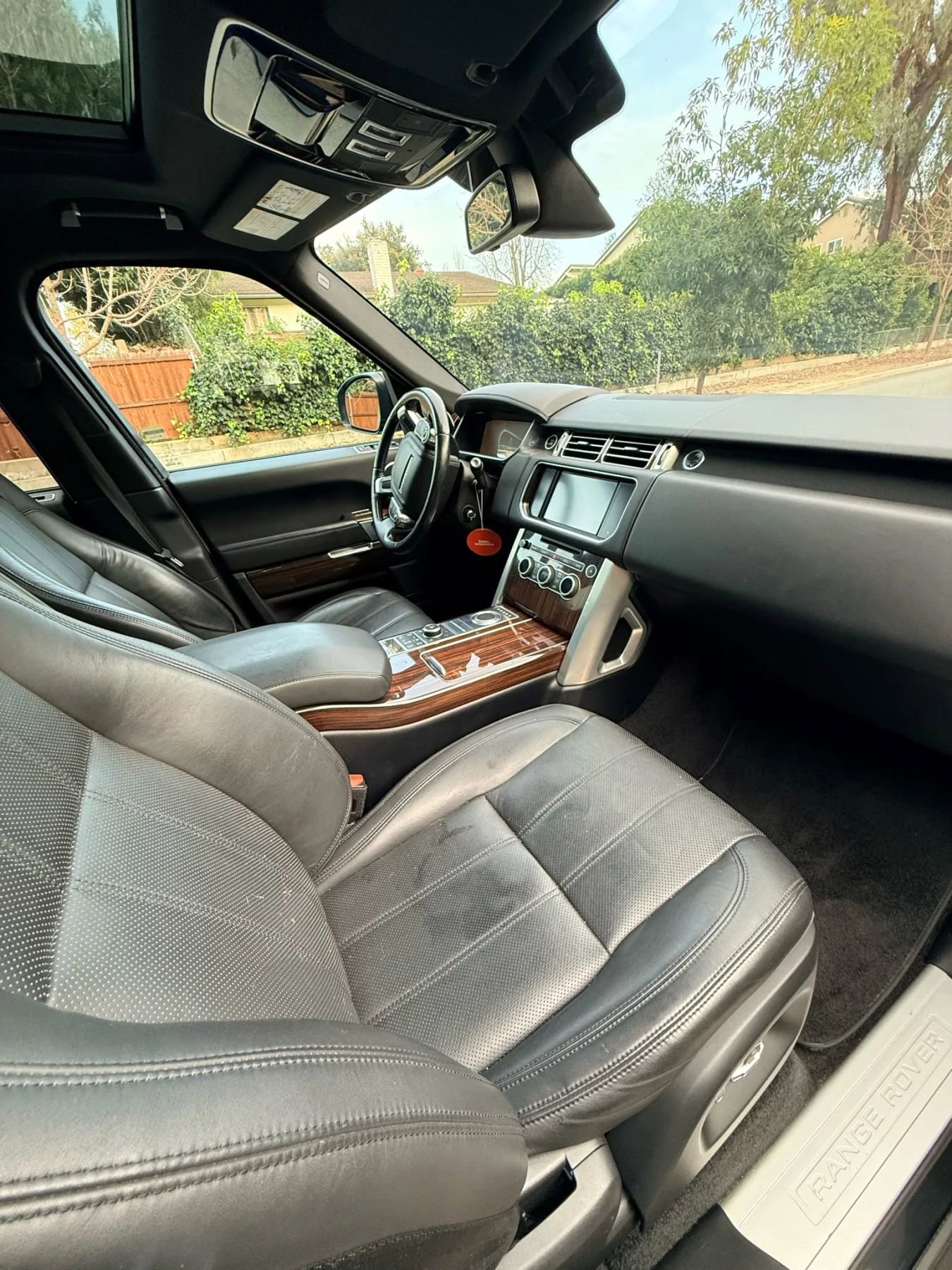 Used 2016 Land Rover Range Rover HSE image 40