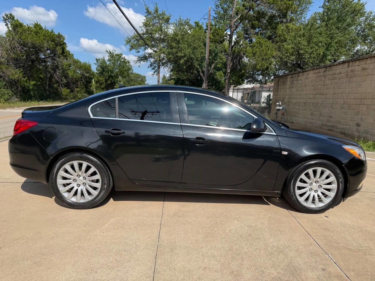 Used 2011 Buick Regal CXL w/ RL3 Preferred Equipment Group FWD image 18