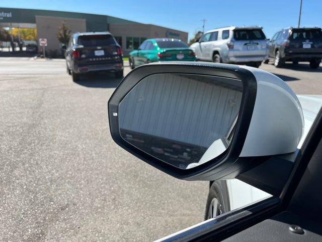 Used 2024 Volkswagen Atlas SE image 22