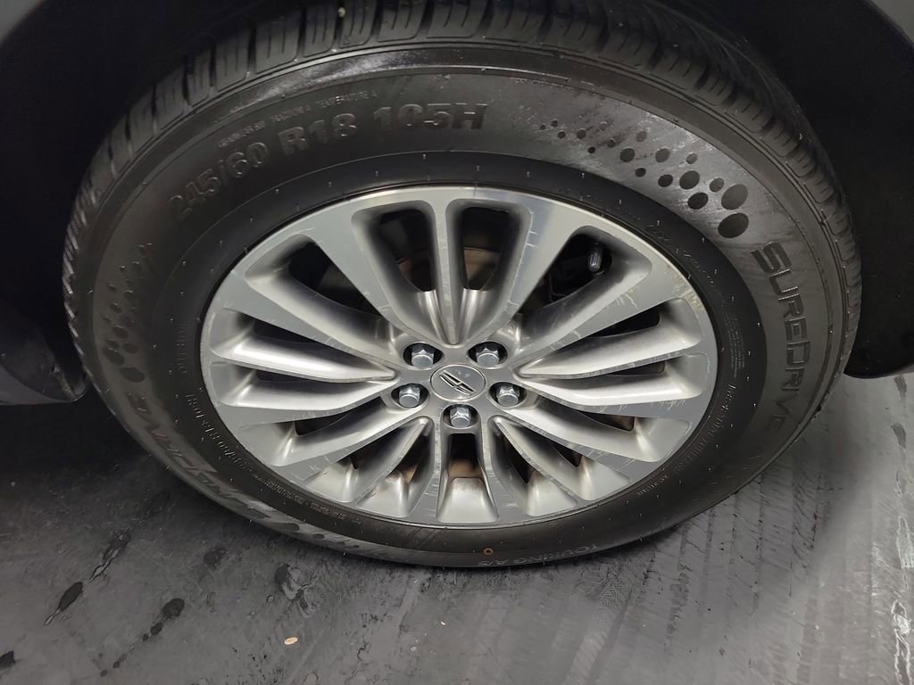 Used 2018 Lincoln MKX Select w/ Select Plus Package image 11