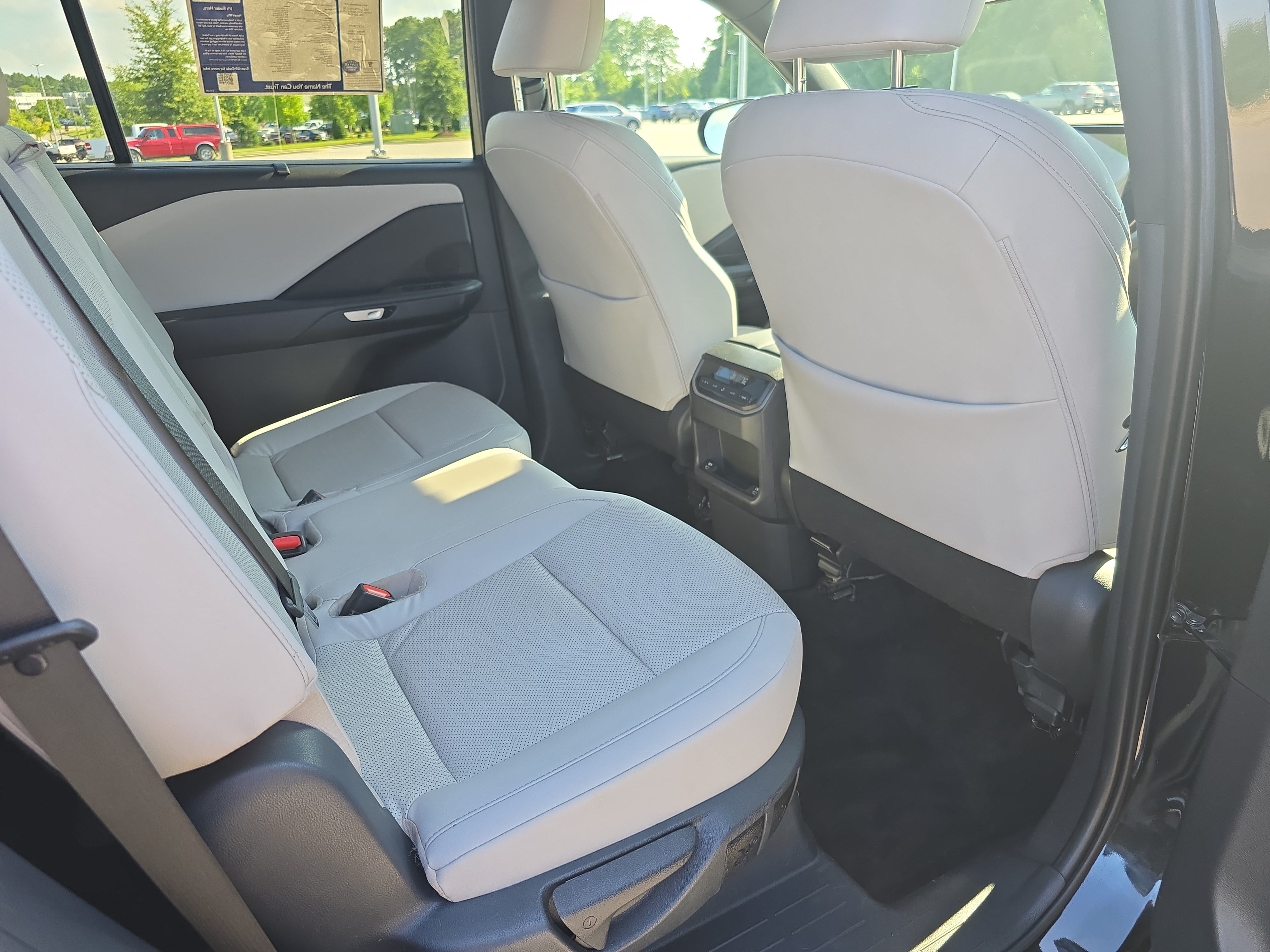 Used 2025 Lexus TX 350 FWD w/ Convenience Package image 11