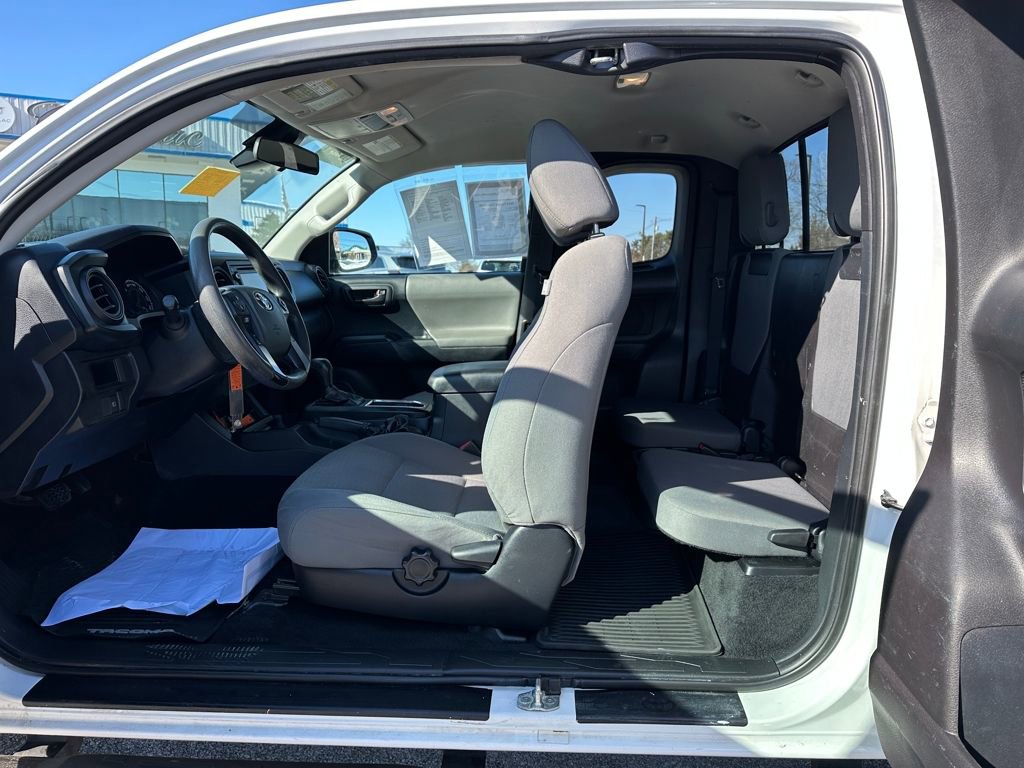 Used 2019 Toyota Tacoma SR w/ SX Package image 13